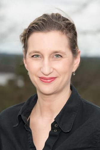 Antje Kölzsch - Lehrbeauftragte, Produktspezialistin AEDs, Expertin im  Arbeitsschutz